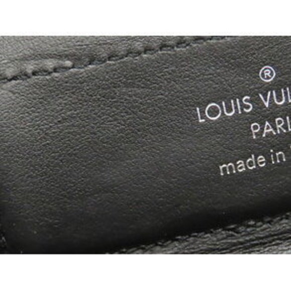 Louis Vuitton Noir Black Wallet Taiga - Picture 9 of 9